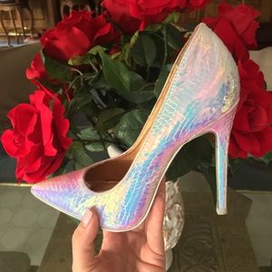 Shoe Republic LA Pointy Toe “Mermaid” Heels!